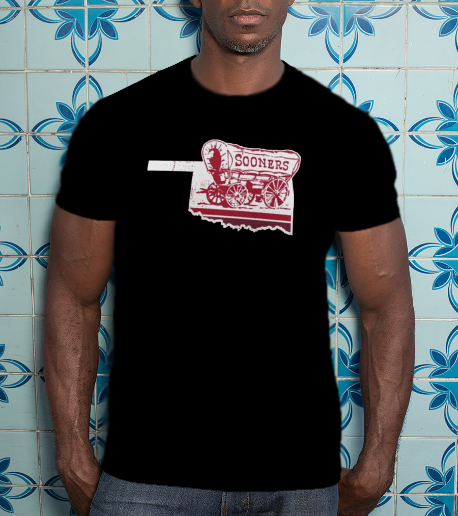 Crimson Oklahoma Sooners Sooner Schooner Wagon Outline Fan T-Shirt