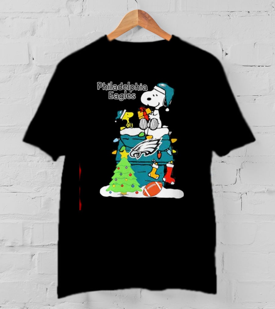 Philadelphia Eagles Christmas Snoopy With Woodstock And Football T-Shirt