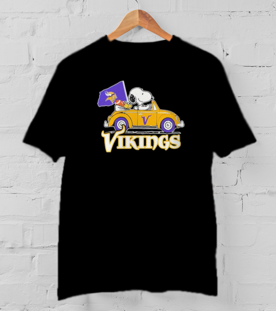 Snoopy Woodstock Driving Car With Vikings Flag Minnesota NFL T-Shirt