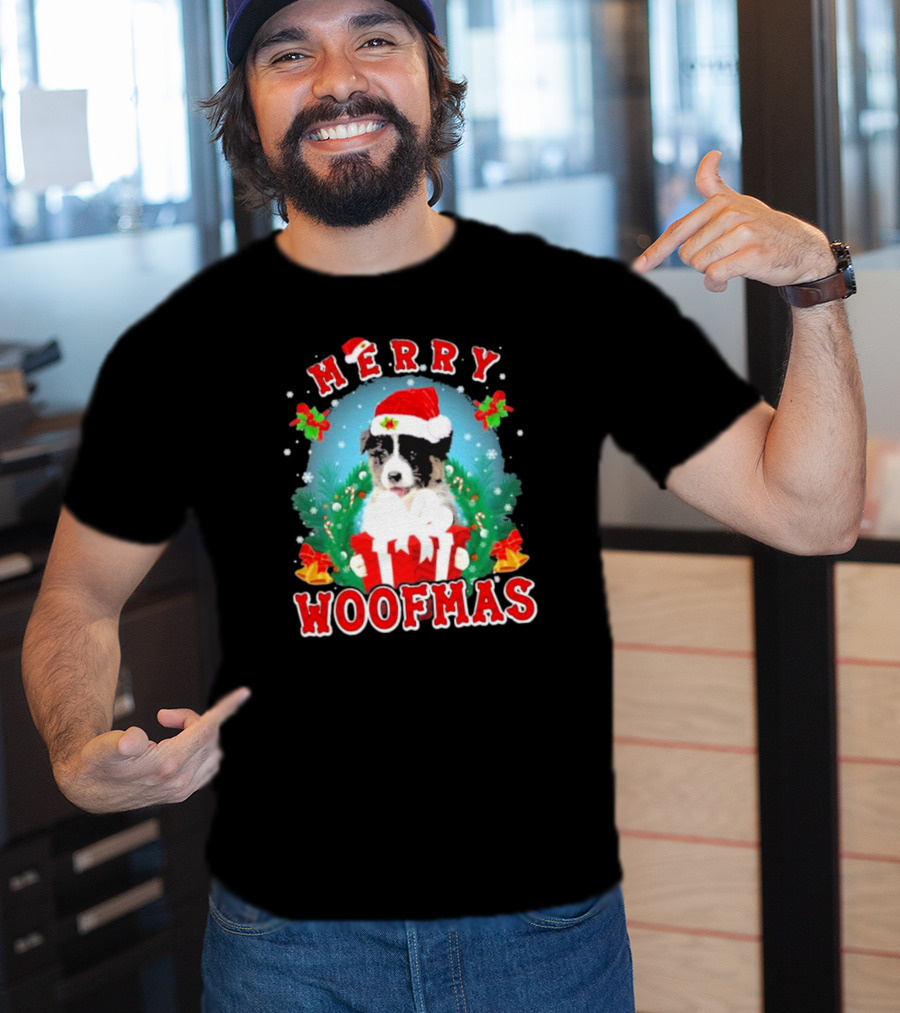 Merry Woofmas Australian Shepherd Dog In Santa Hat With Christmas Gift T-Shirt