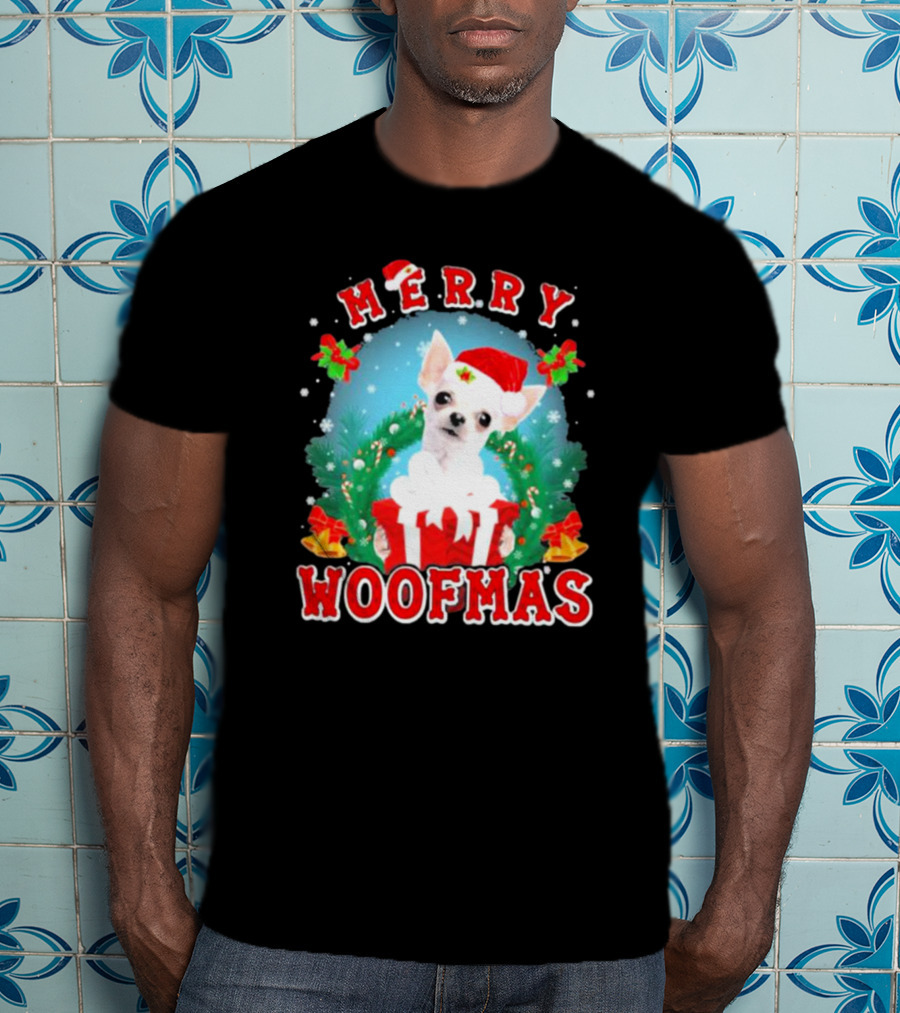 Chihuahua Merry Woofmas Santa Hat Wreath And Gift Box T-Shirt
