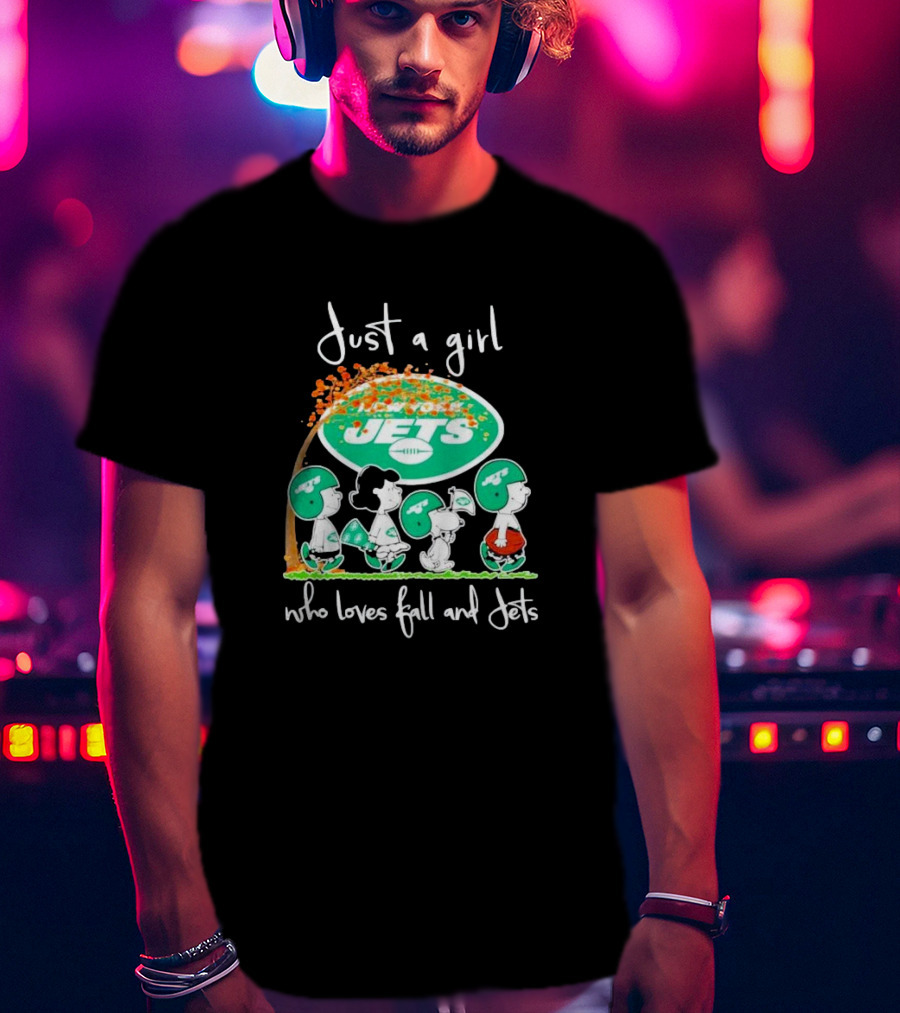 Just A Girl Who Loves Fall And New York Jets Football With Peanut Friend T-Shirt