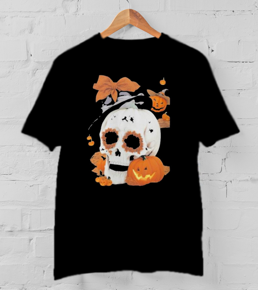 The Witch's Skull Pumpkin Halloween Hat And Laughing Jack-O'-Lanterns T-Shirt