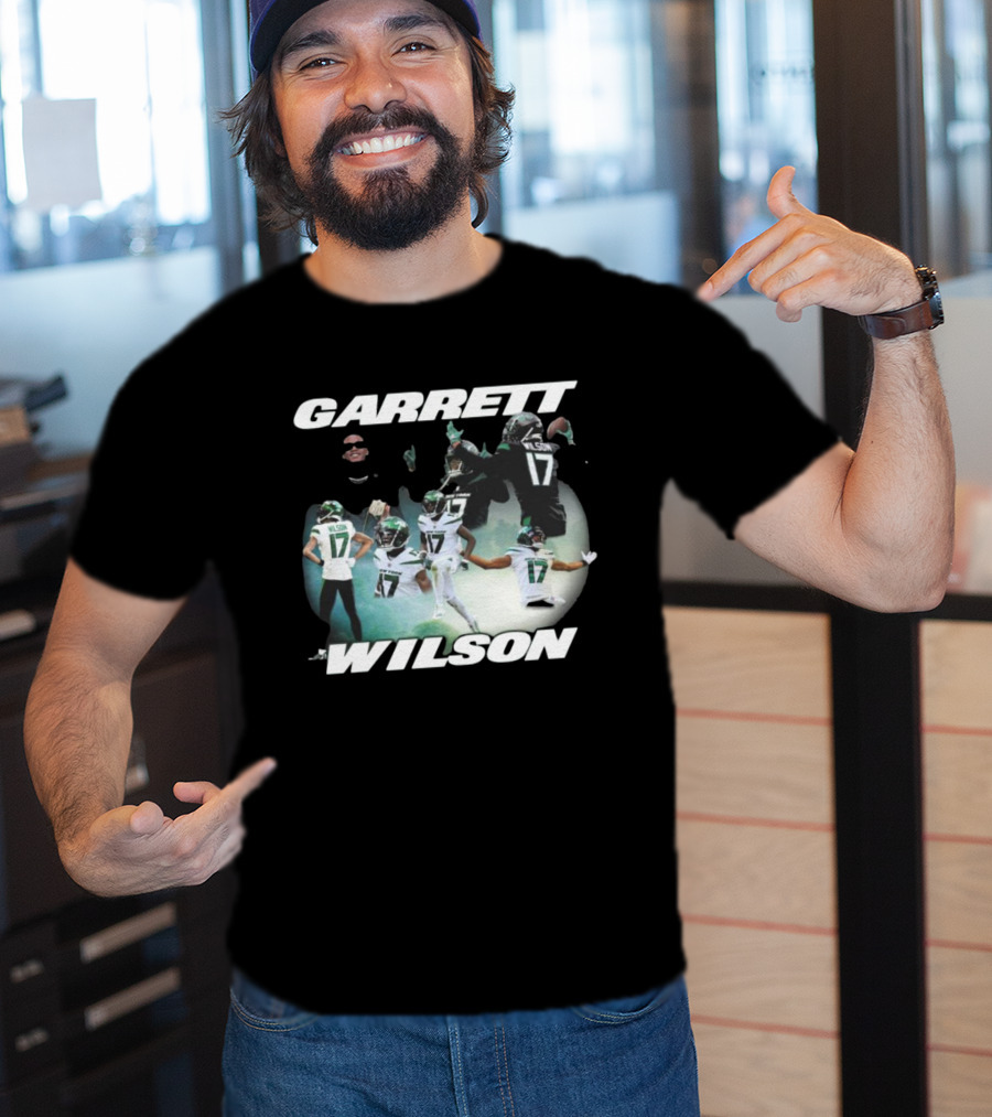 Garrett Wilson New York Jets Dynamic Football Action Montage T-Shirt