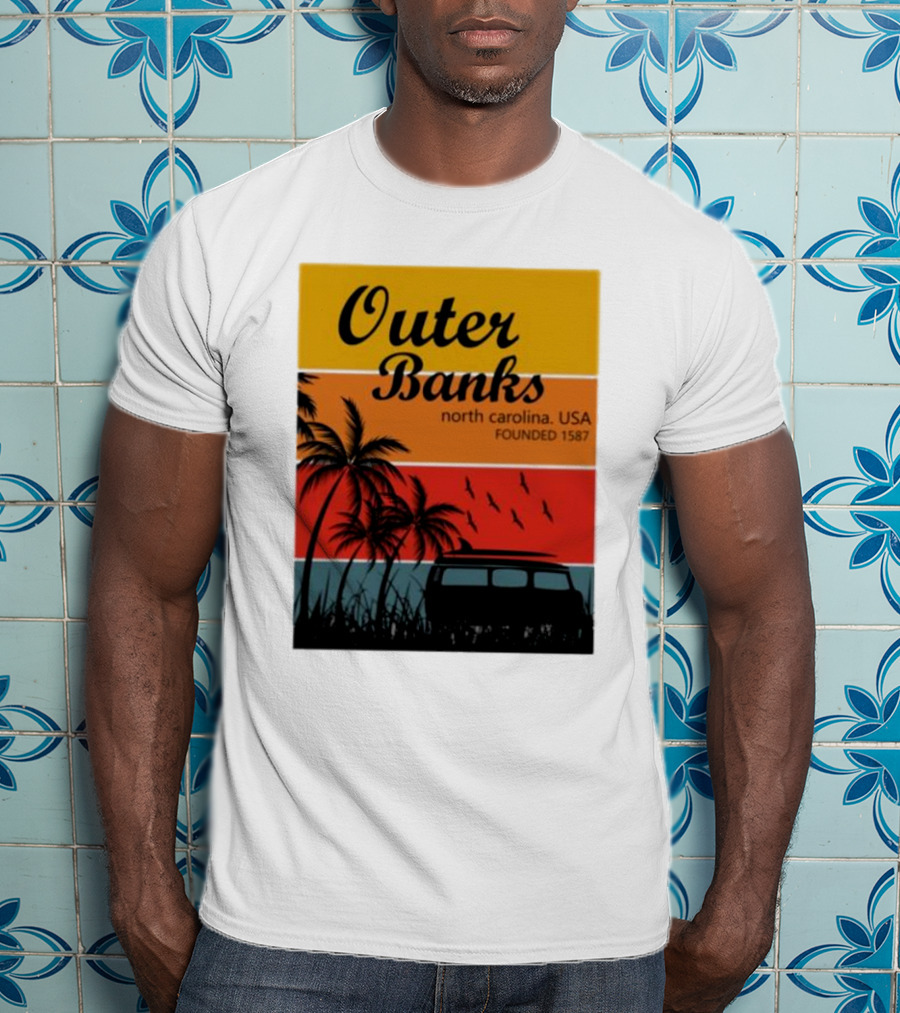 Outer Banks North Carolina USA Founded 1587 Vintage Car Beach Palm Trees T-Shirt