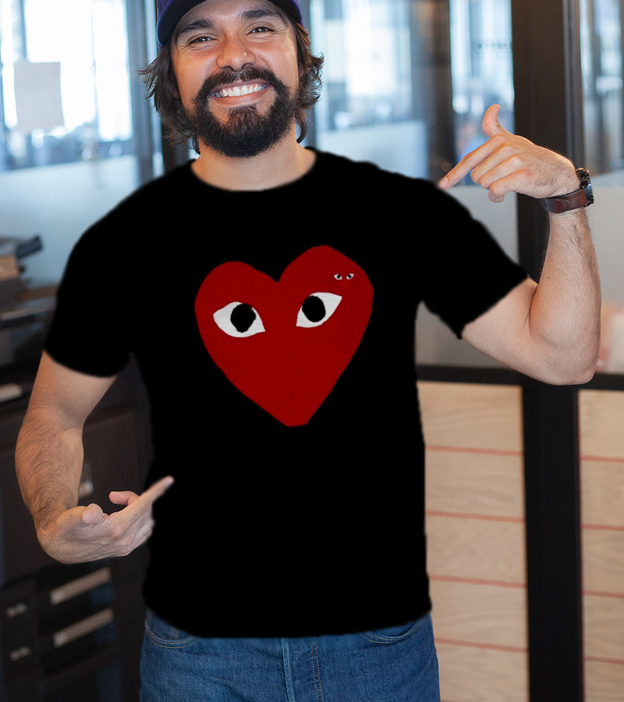 Cdg Comme Des Garcons Play Red Heart Emblem With Eyes T-Shirt