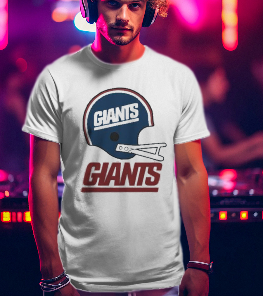 New York Giants Helmet With Giants Text T-Shirt