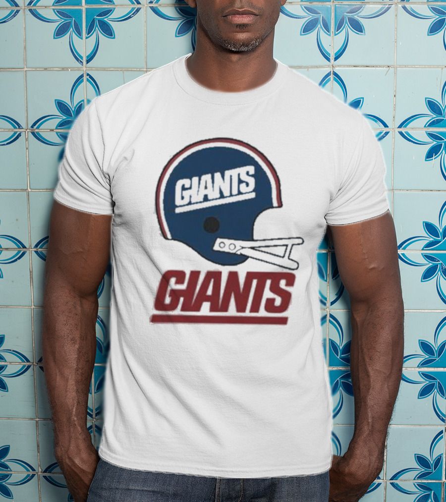 New York Giants Helmet With Giants Text T-Shirt