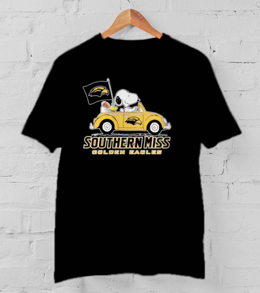 Southern Miss Golden Eagles Snoopy And Woodstock Driving Car T-Shirt