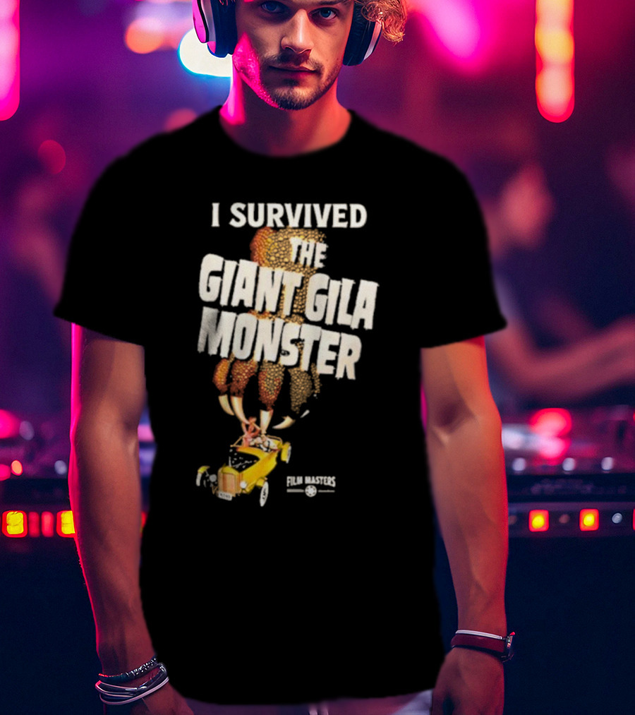 I Survived The Giant Gila Monster Film Masters Vintage Car Scene T-Shirt