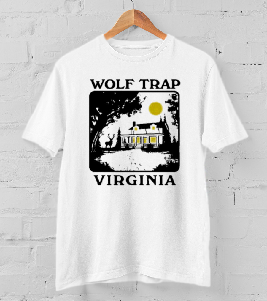 Wolf Trap Virginia Moonlit House Scene T-Shirt