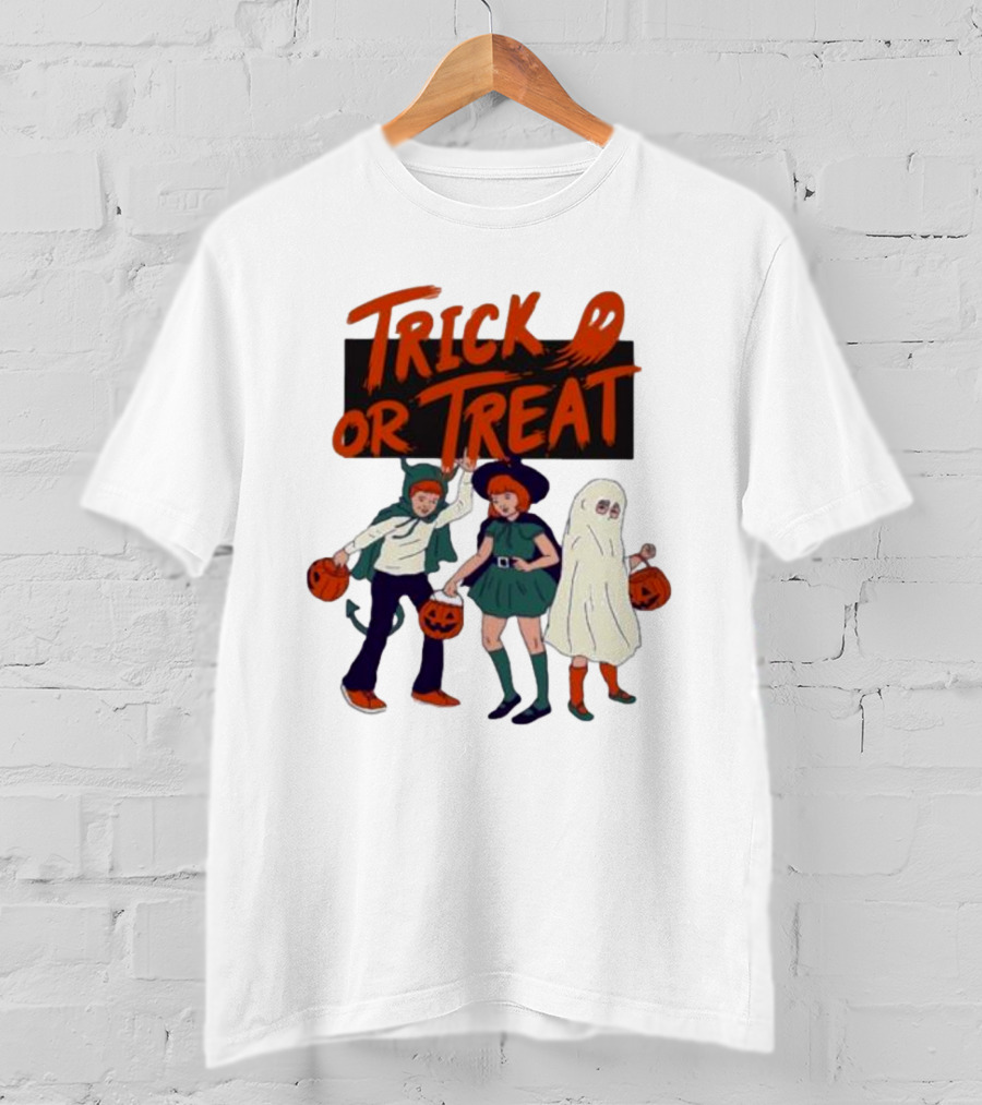 Trick Or Treat Friends In Halloween Festival With Pumpkins Ghost Costume T-Shirt