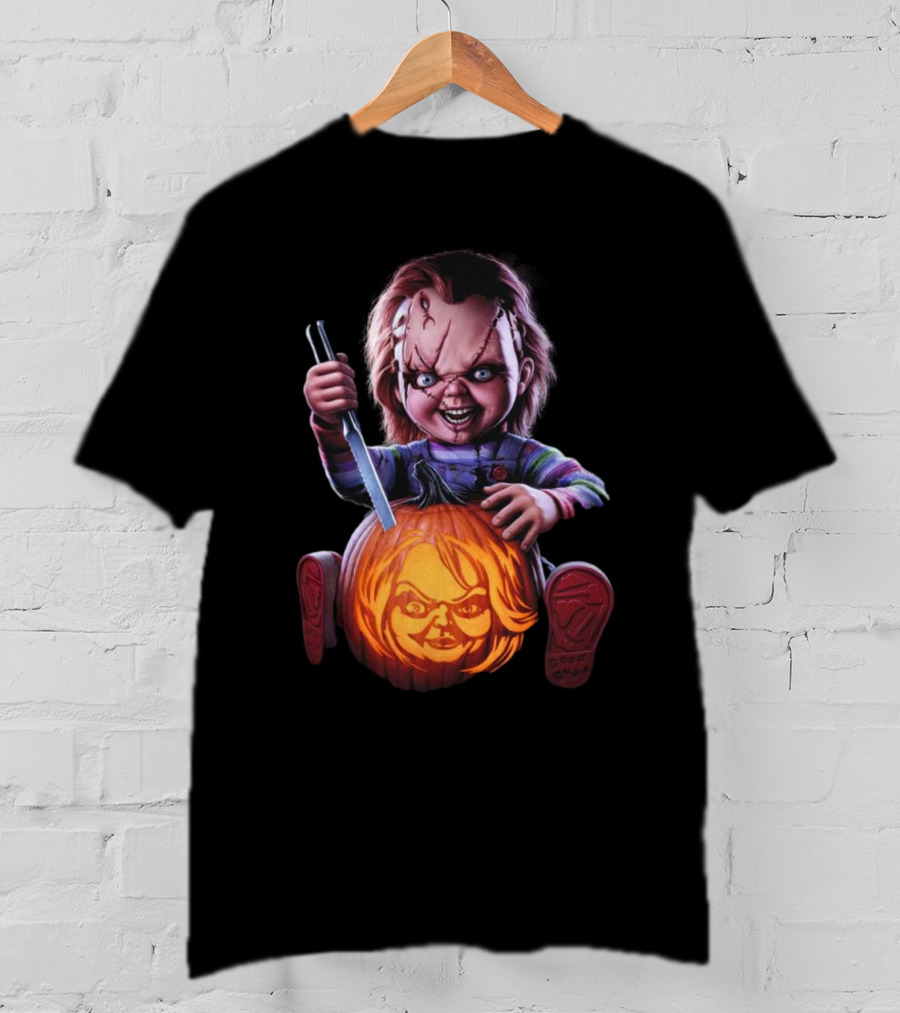 Chucky Creepy Carver Halloween Pumpkin Knife T-Shirt