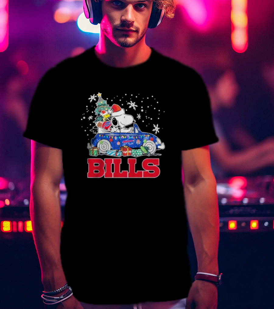Peanuts Snoopy Woodstock Christmas Car Buffalo Bills Flag Winter Snowflakes T-Shirt