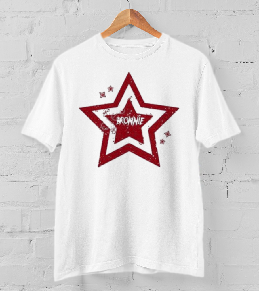 Bronnie Red Star Pattern Vintage T-Shirt