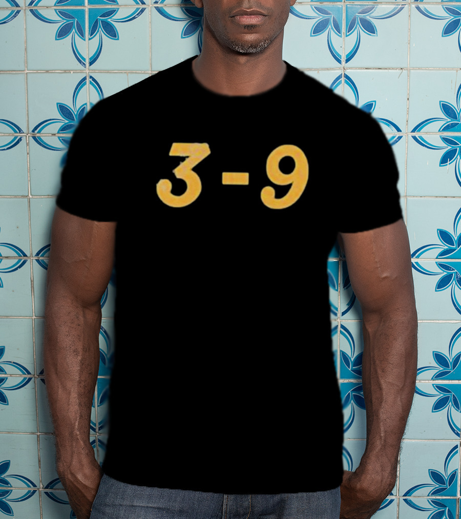 Old Grad 3-9 Pitt Football Fan T-Shirt