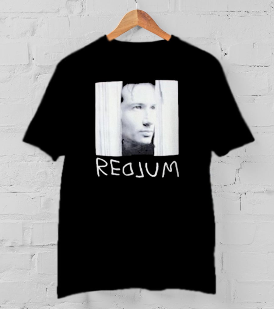 Redrum The Shining Redlum Johnny Face Peeking Through Door T-Shirt