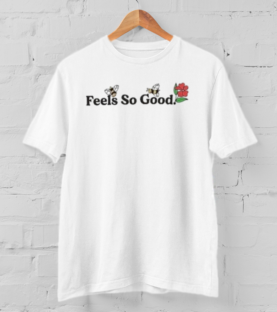 Bee Feels So Good With Red Rose And Bees T-Shirt