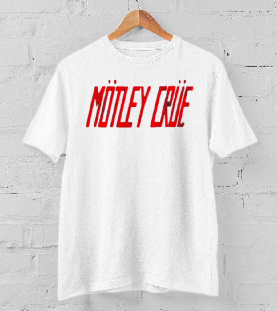 Mötley Crüe Vintage Black And Red Distressed Band T-Shirt