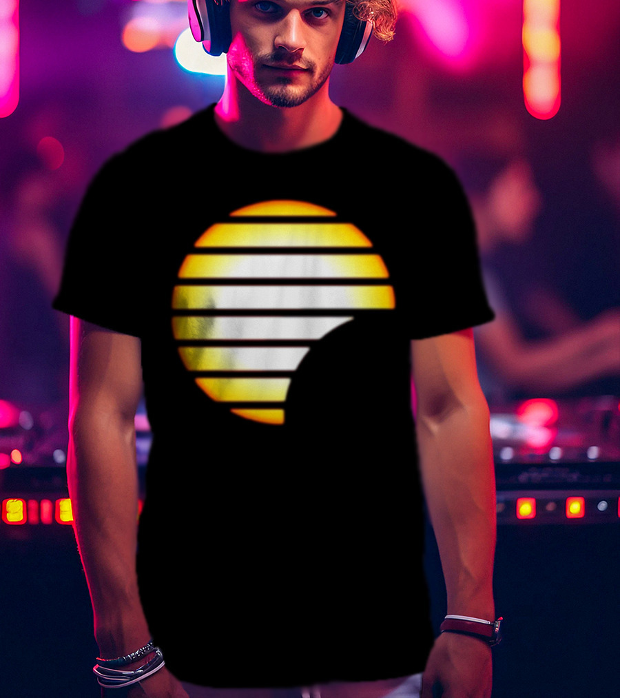 Quality Magna Cartel Sun Logo Magna Carta Magna Carta Cartel Sunset Stripes Circular T-Shirt