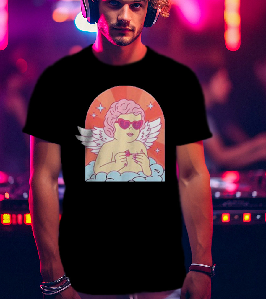 Maniology Cupid's Nail Spa Cherub With Heart Sunglasses And Wings T-Shirt