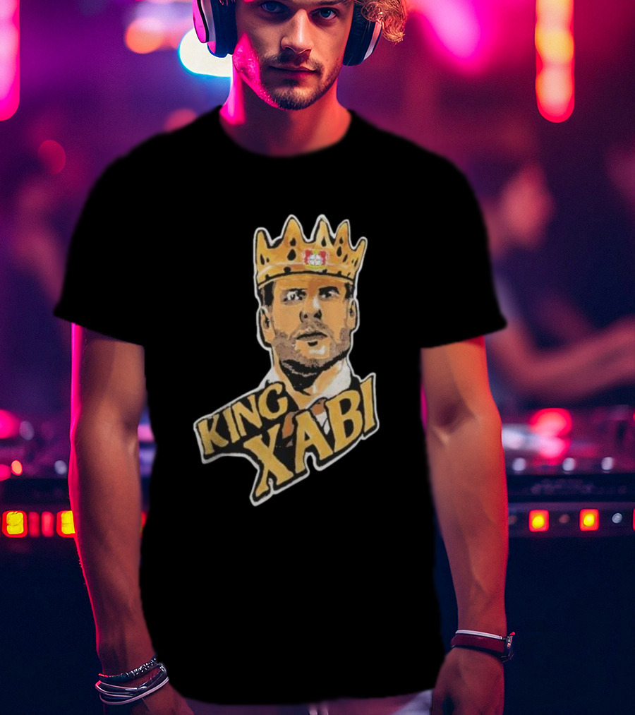 King Xabi Bayer Leverkusen Coach Icon With Crown T-Shirt