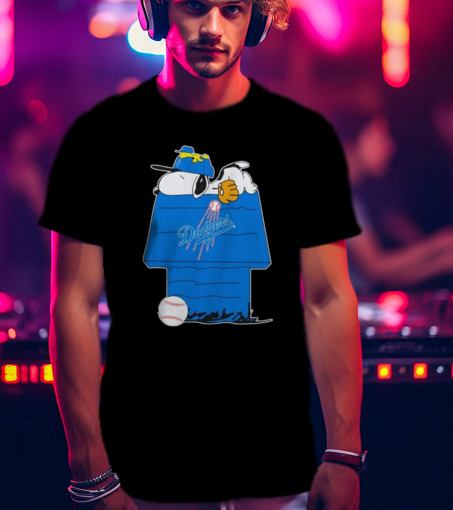 Snoopy And Woodstock Sleeping On Los Angeles Dodgers Doghouse With Baseball T-Shirt