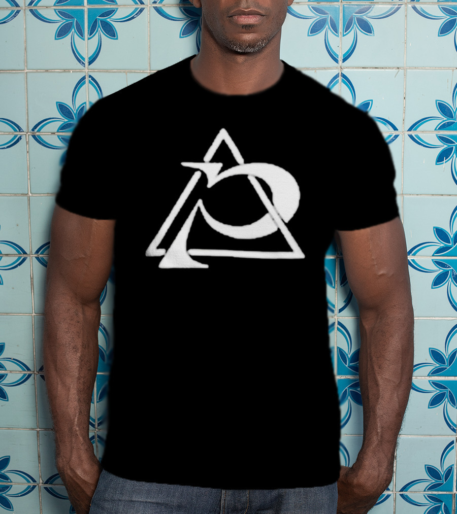 Zig Poppy Abstract Triangle T-Shirt