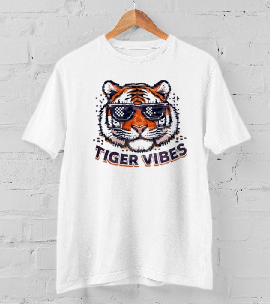 Tiger Vibes Sunglasses Cool Tiger Face T-Shirt