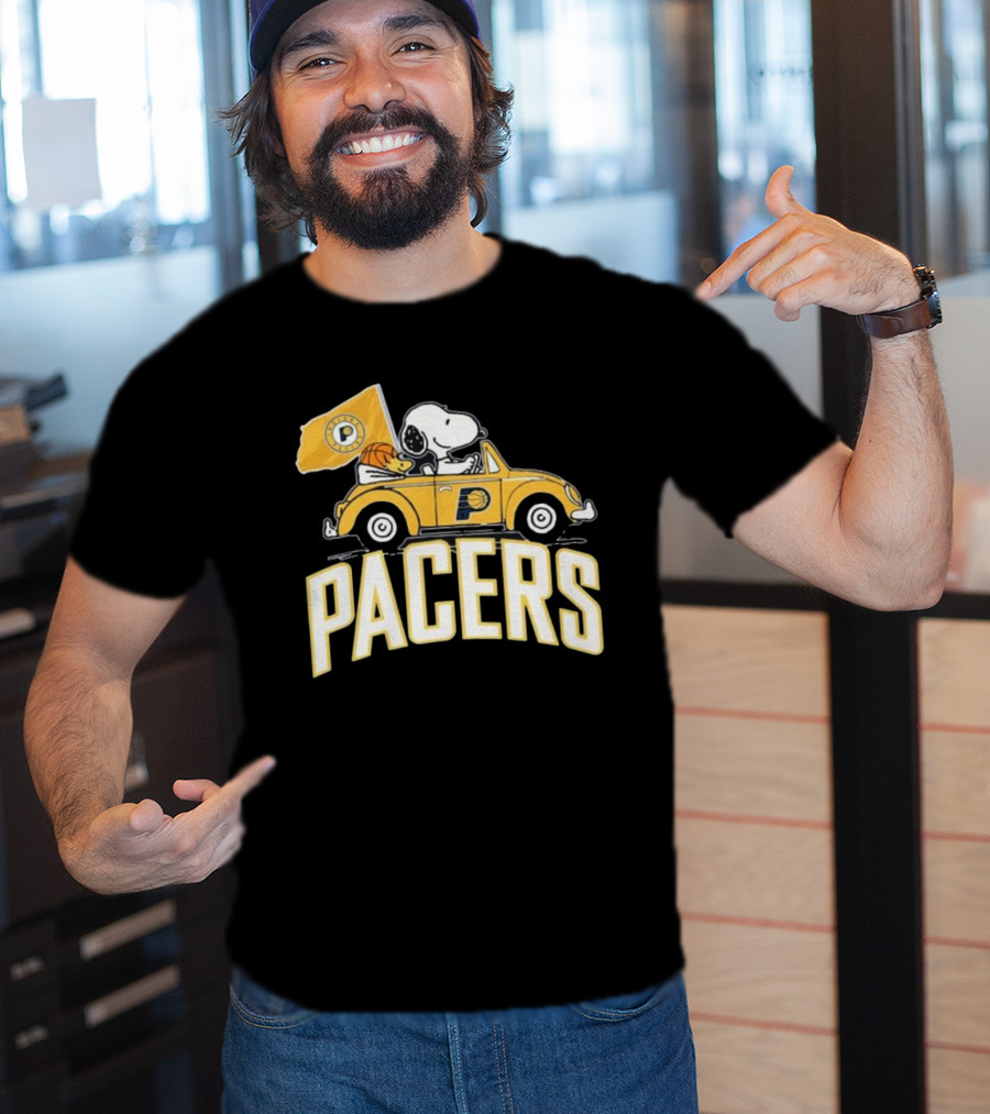 Indiana Pacers Snoopy Fan Forever Basketball Team Car Flag T-Shirt
