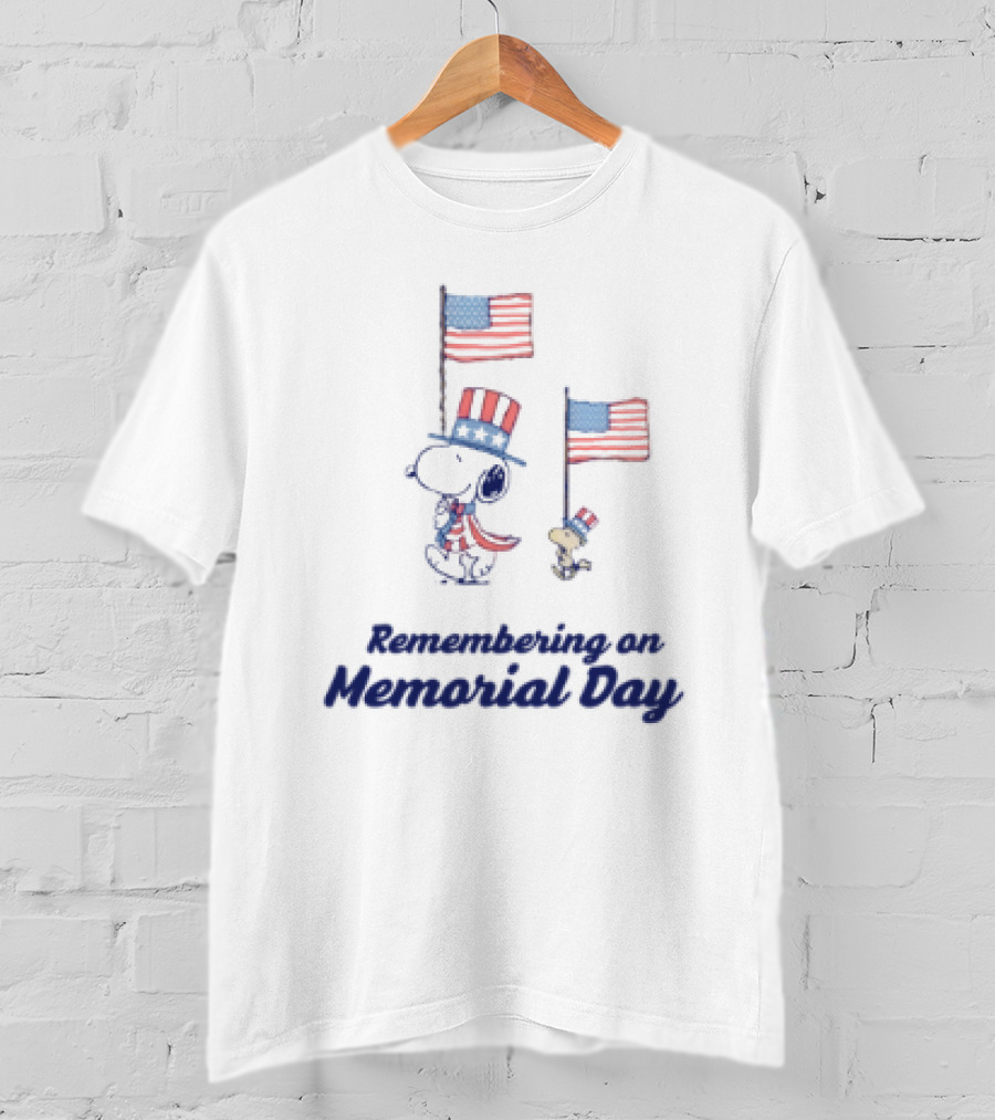 Snoopy Remembering On Memorial Day With American Flags T-Shirt