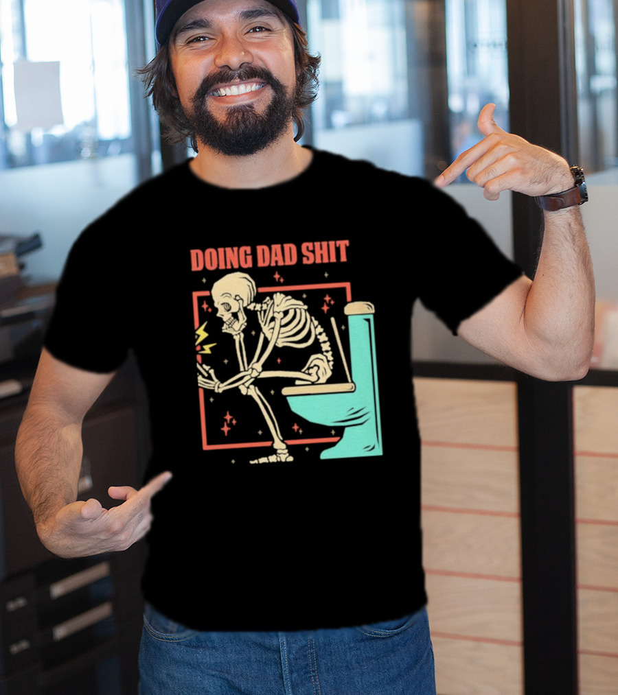 Skeleton Doing Dad Shit With Toilet And Comic Vibes T-Shirt
