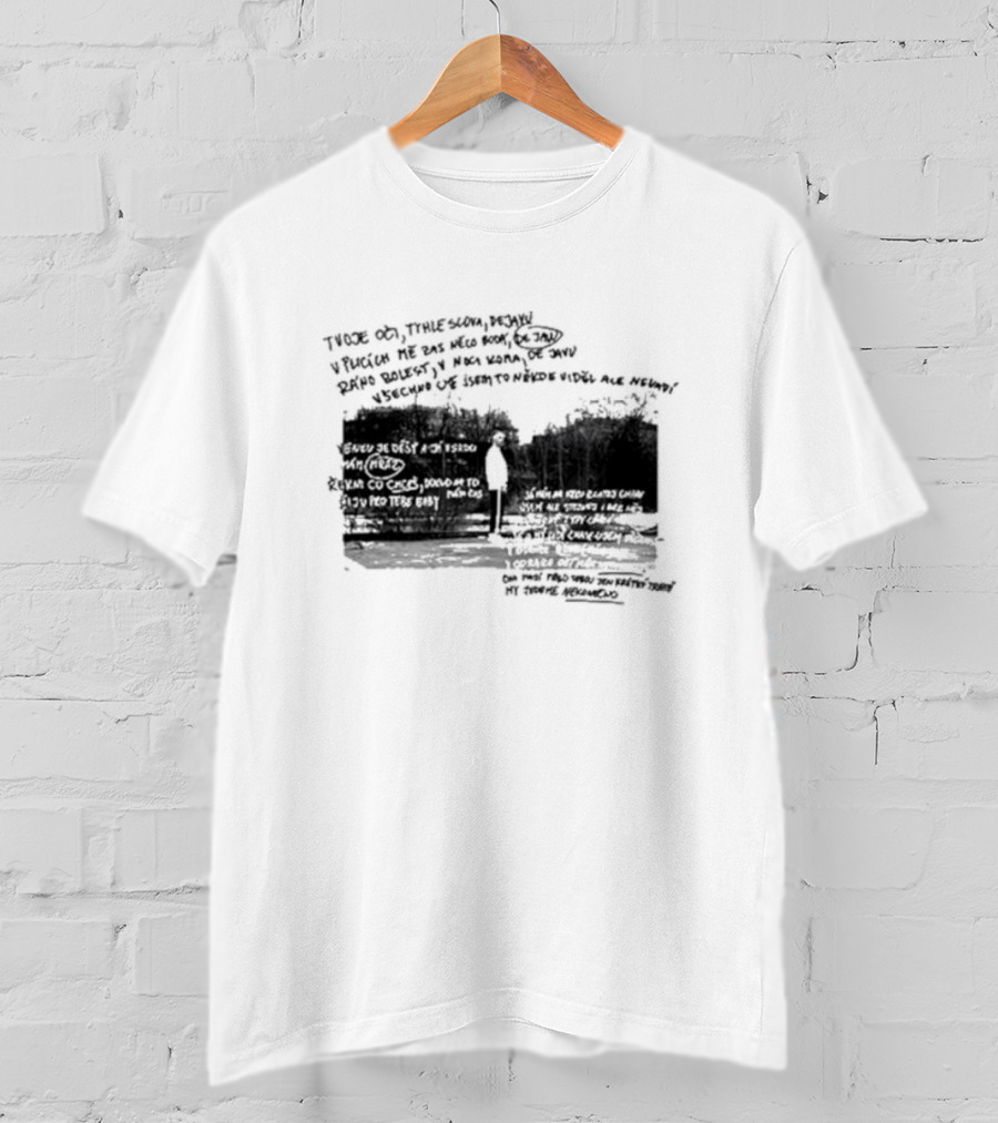 Viktor Sheen Černobílej Svět Text Illustration With Trees And Figure T-Shirt