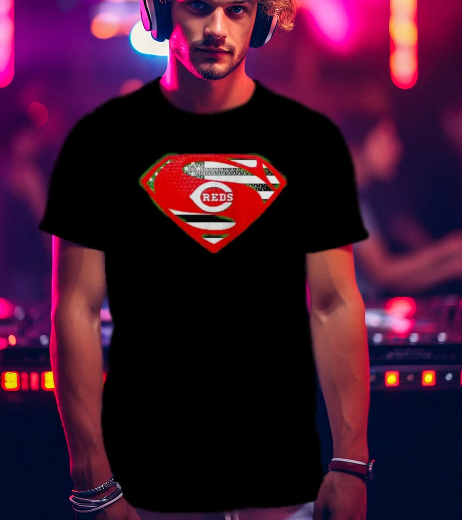 Cincinnati Reds Superman Shield USA Flag T-Shirt