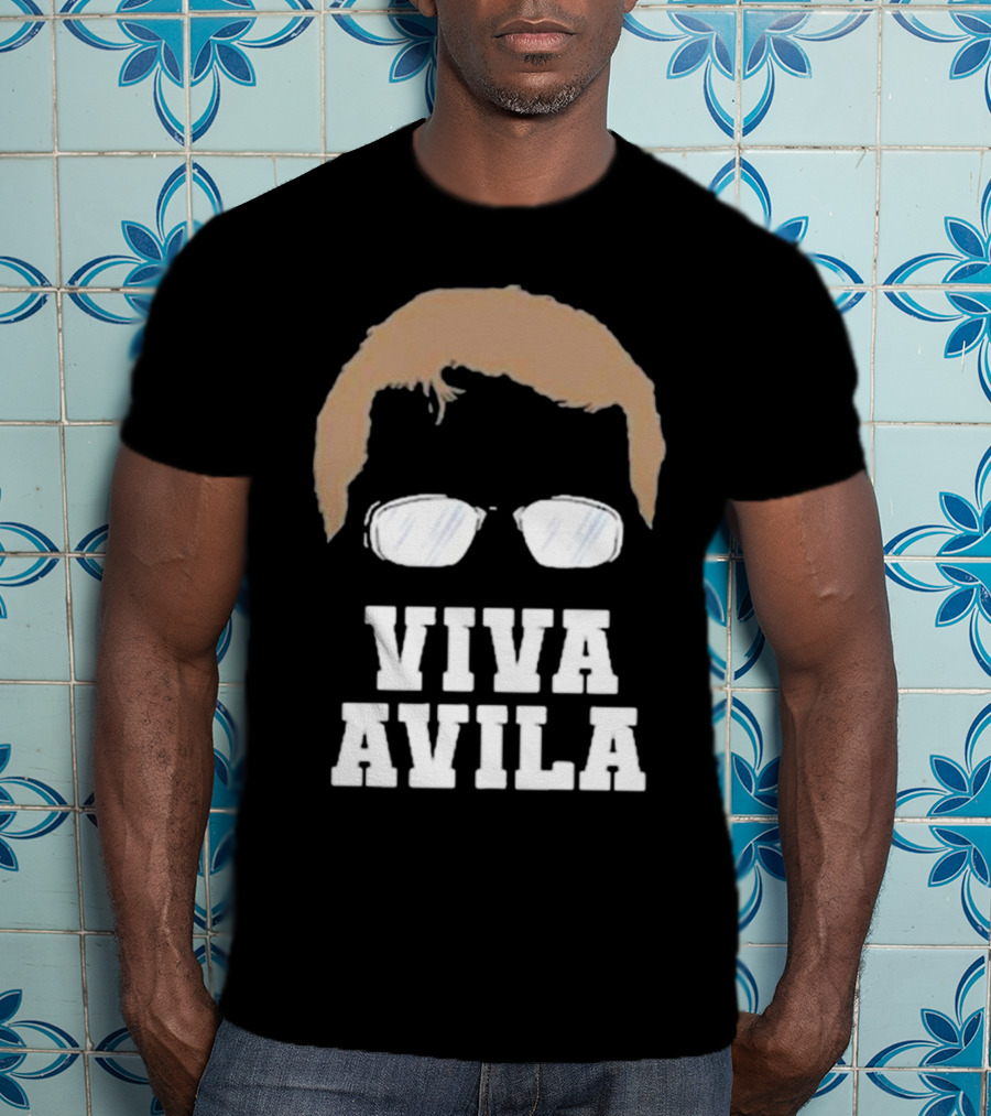 Viva Avila Glasses Face T-Shirt