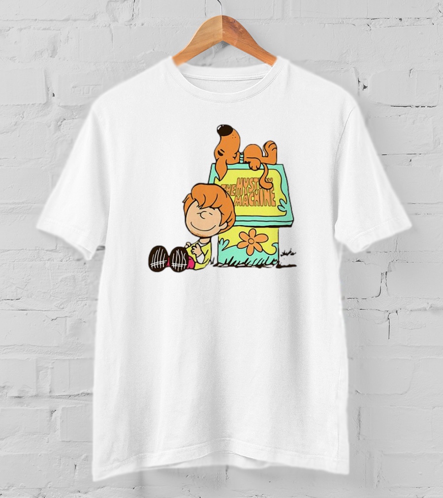 Scooby Doo And Shaggy Rogers Snoopy Style Mystery Machine T-Shirt