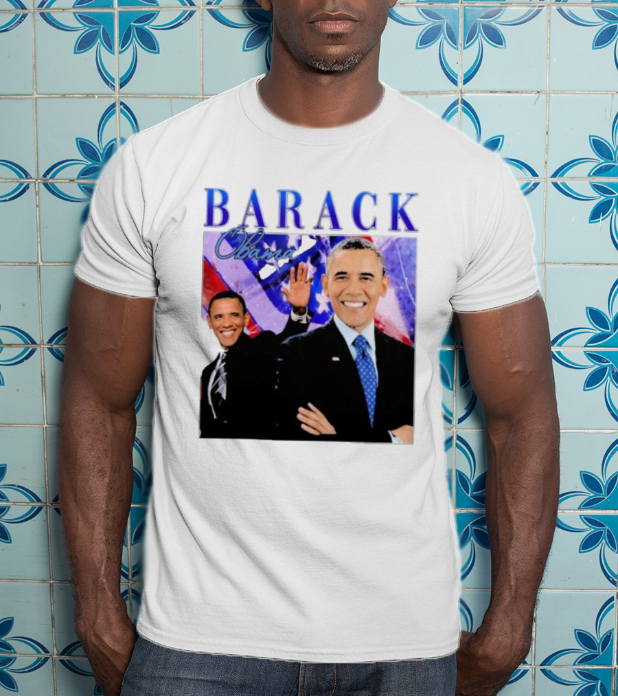 BARACK Obama Smiling Pose With Patriotic Background T-Shirt