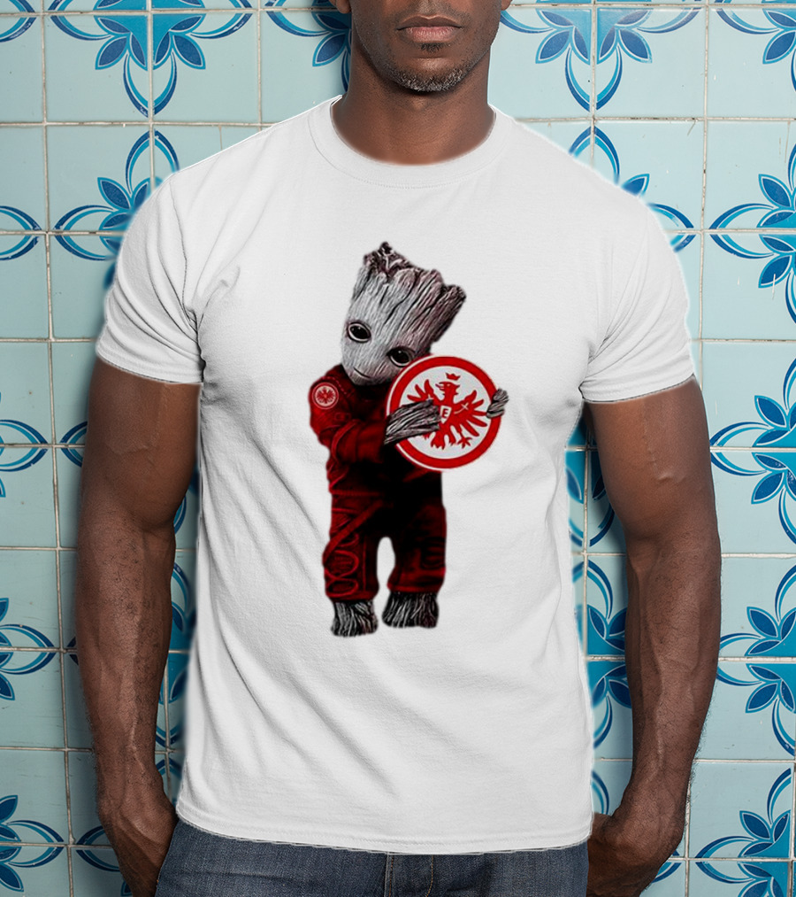 Baby Groot Hugging Eintracht Frankfurt Emblem T-Shirt