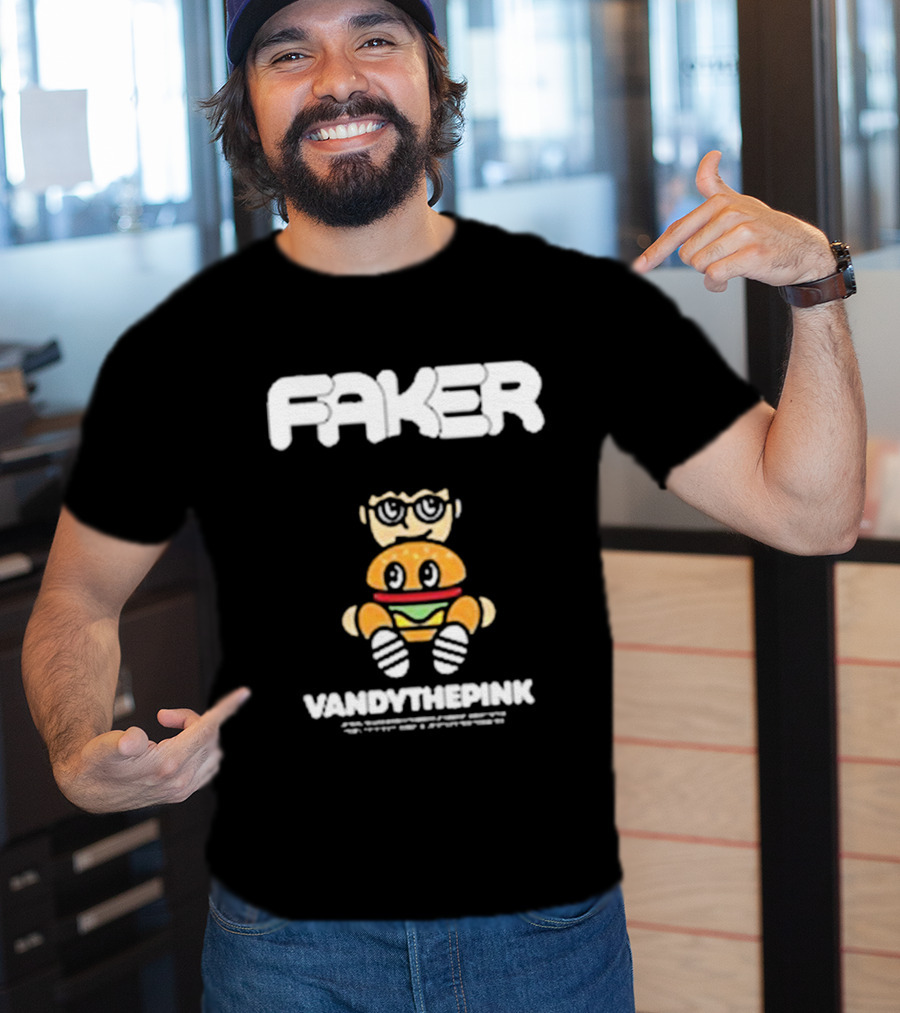 Faker Vandythepink Burger Character With Glasses T-Shirt