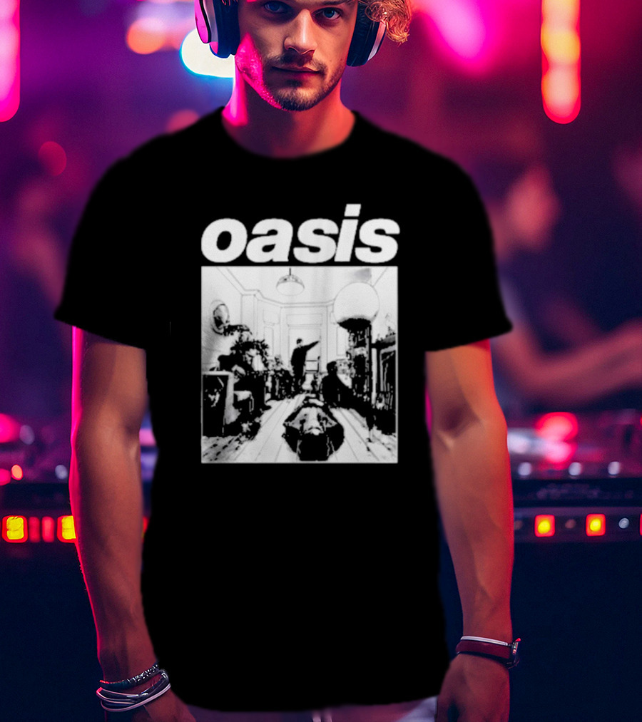 Oasis Definitely Maybe Monochrome Room Scene T-Shirt