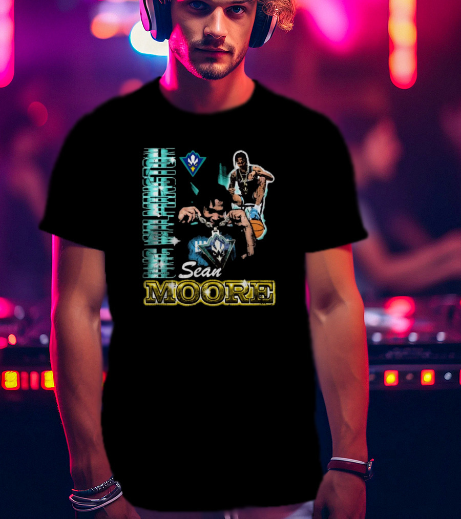UNC Wilmington Seahawks Sean Moore 90s Basketball T-Shirt