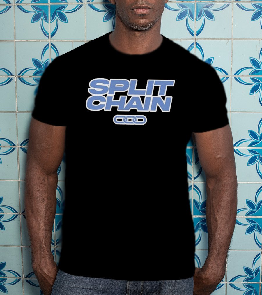 Split Chain Linked Text T-Shirt