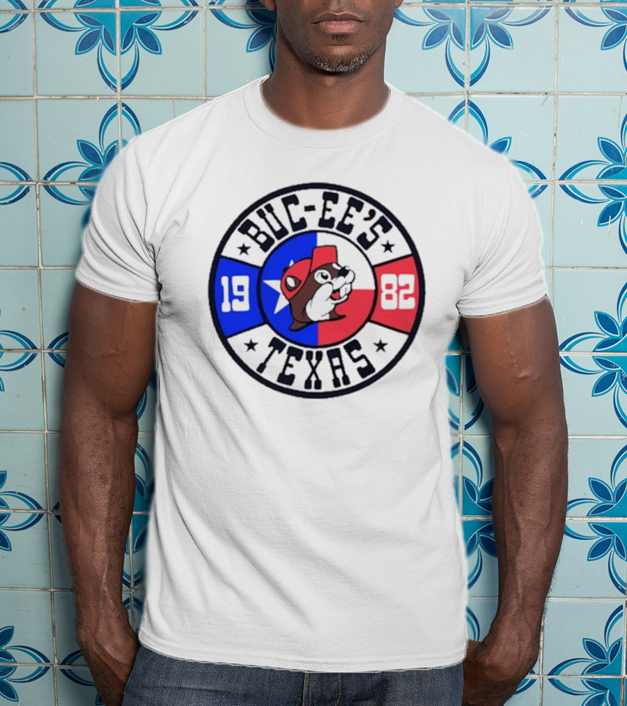 Buc-Ee's Texas 1982 Logo With Beaver Mascot And Lone Star Flag T-Shirt