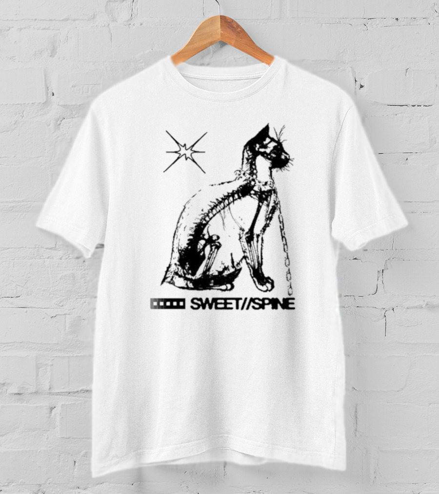 SWEET//SPINE Cat With Starburst And Chain Detail T-Shirt