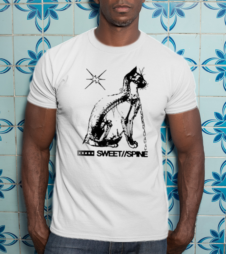 SWEET//SPINE Cat With Starburst And Chain Detail T-Shirt