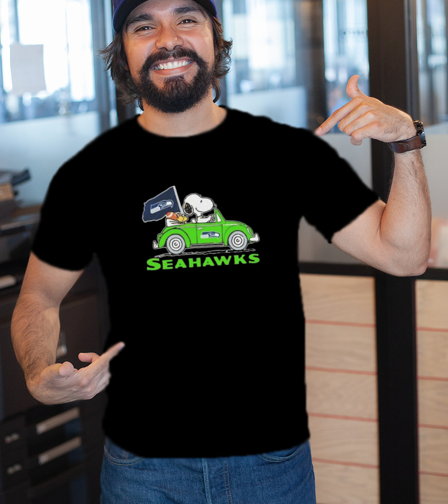 Snoopy And Woodstock Driving Seattle Seahawks Car T-Shirt