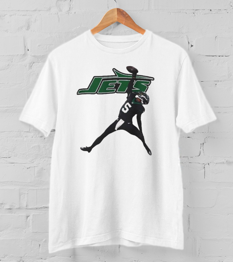 Garrett Wilson 5 New York Jets NFL Player Pose With Jets T-Shirt
