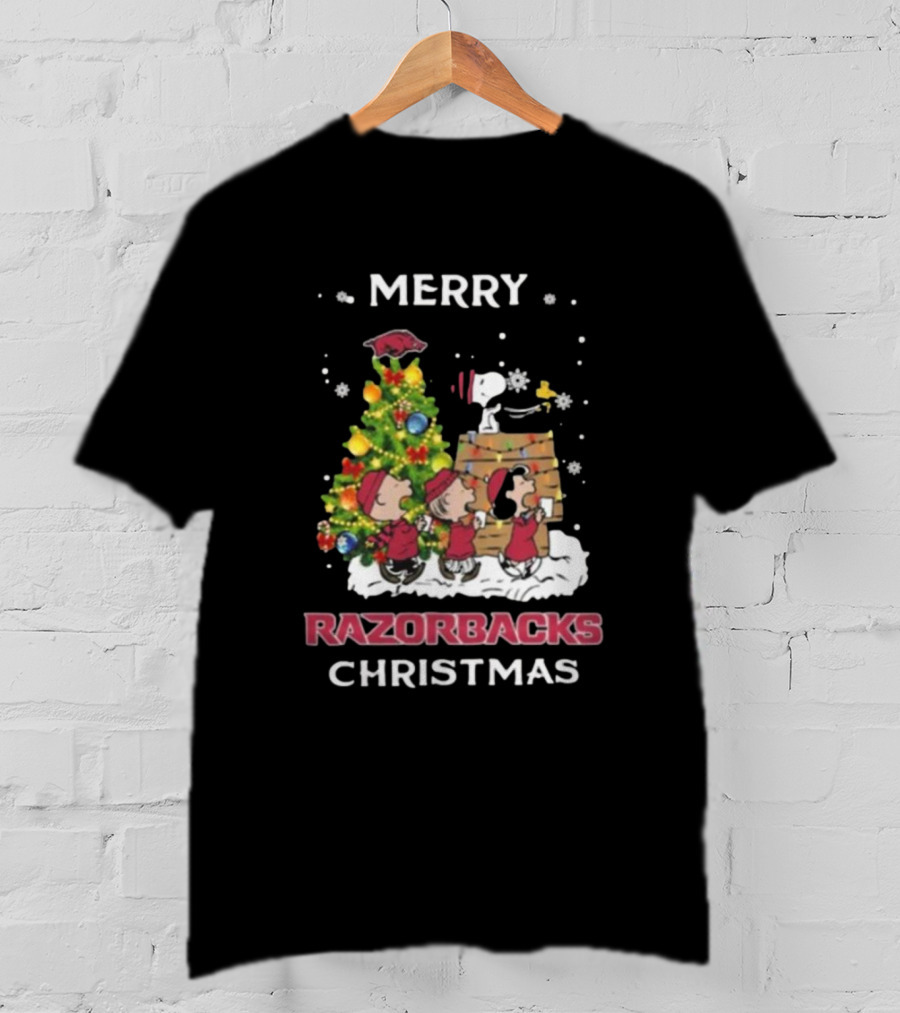 Merry Razorbacks Christmas Arkansas Snoopy And Friends T-Shirt
