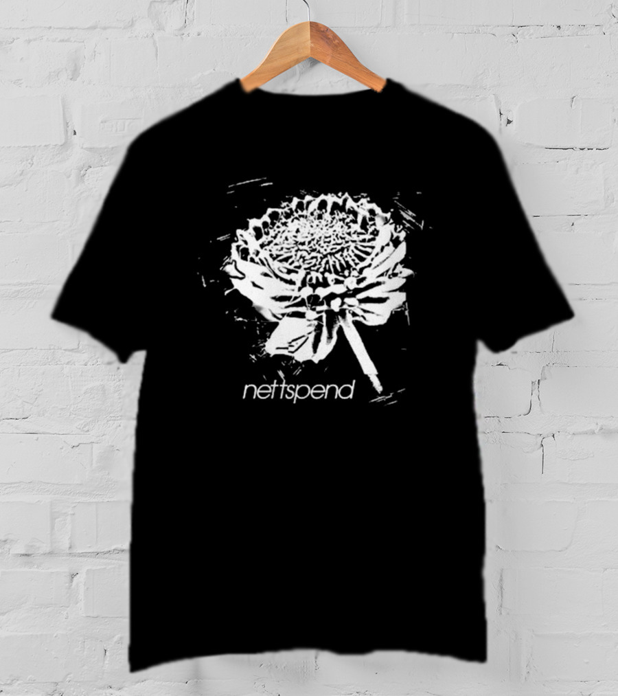 Nettspend Black And White Flower Artwork BAFK T-Shirt