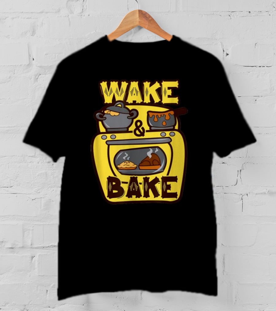 Wake Bake Thanksgiving Turkey Feast Meal Dinner Chef Funny Cooking T-Shirt